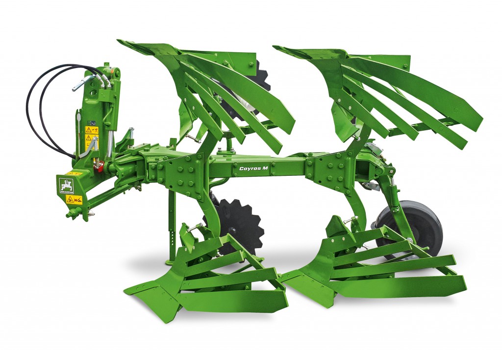 A 2 vasú Cayros M modellel az Amazone már kisebb, kb. 37 kW/50 LE teljesítményű traktorokhoz is kínál ekéket.
