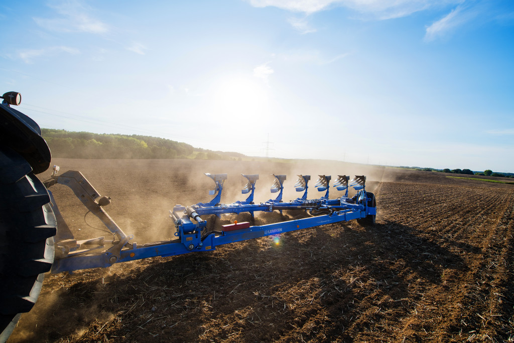 The new Diamant 16 semi-mounted reversible plough is strong and agile