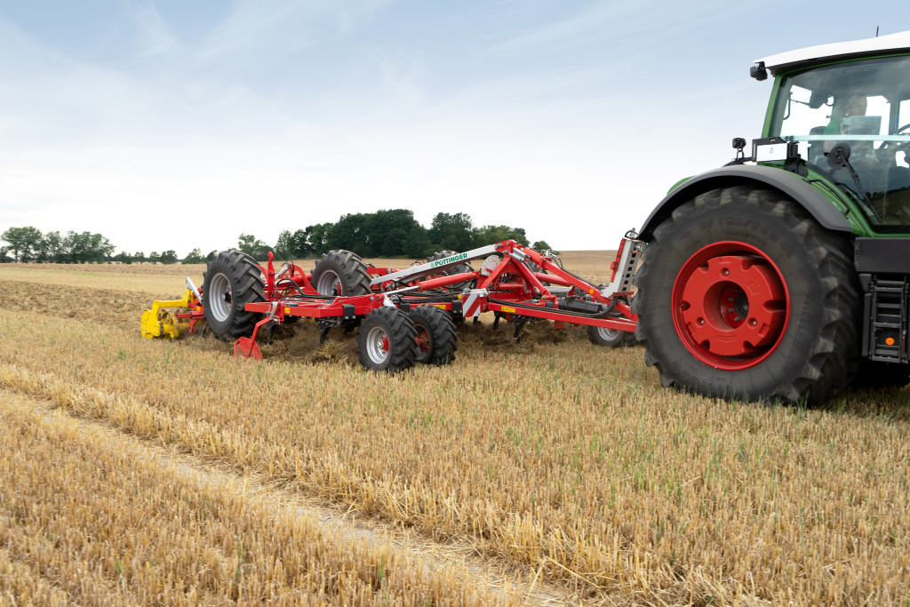 The TERRIA 6030 for the best results in stubble cultivation